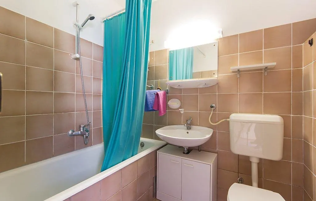 Apartmaji Duga Uvala-Smrika Apartment Pavicini Croatia